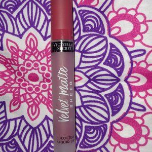 NEW Victoria's Secret Matte Lip Glass (sheer)